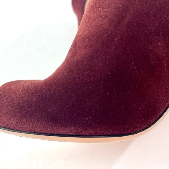 Gianvito Rossi Suede Peep Toe Stiletto Pumps in Red Size 40/9.5 - Picture 11 of 12